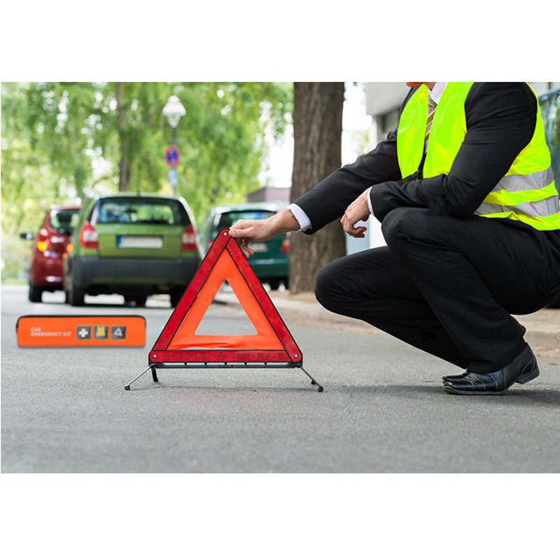 QC006 3-Piece Car Emergency Kit with Warning Triangle and Safety Vest - adjustable or application view